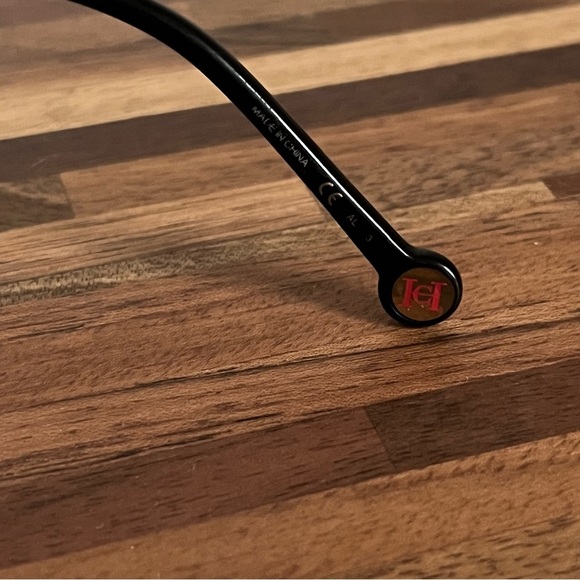 NWT Carolina Herrera Black Sunglasses - Picture 8 of 10